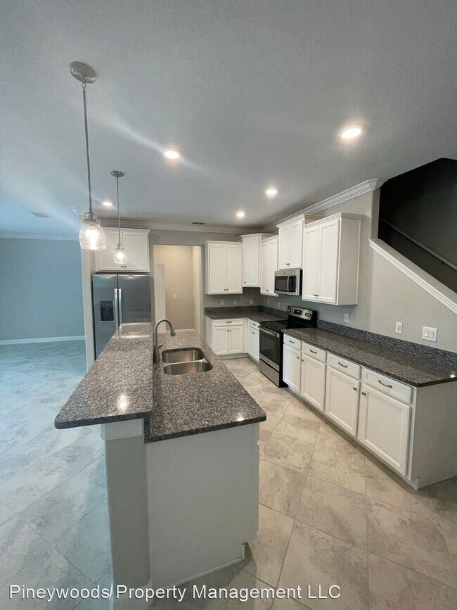 Building Photo - 3 br, 2.5 bath House - 23276 Willow Glen Way