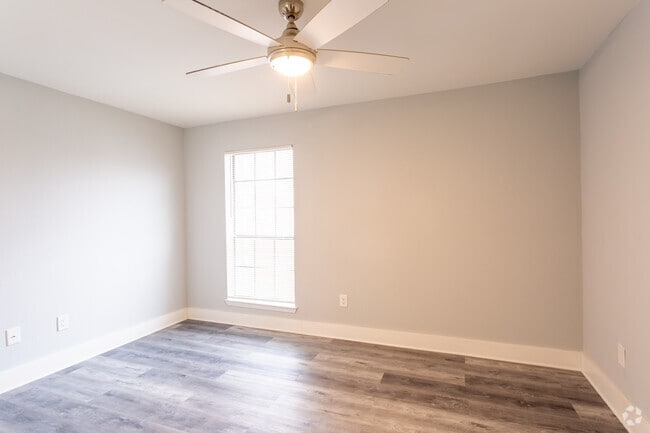 1HAB, 1BA 588 ft² - Springs at 1100