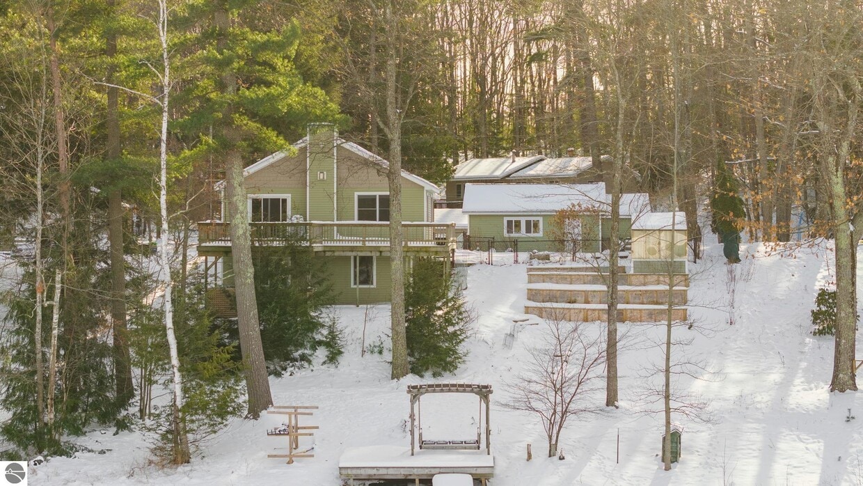 Primary Photo - 4365 S Vandervoight Dr