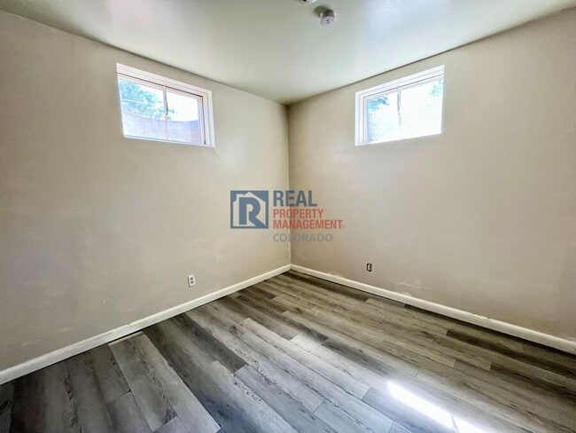 Building Photo - 1342 E 108th Ave