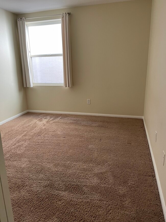 Building Photo - 1435 India St