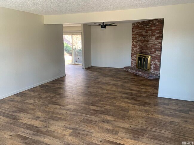 Foto del edificio - 1511 Peavine Rd