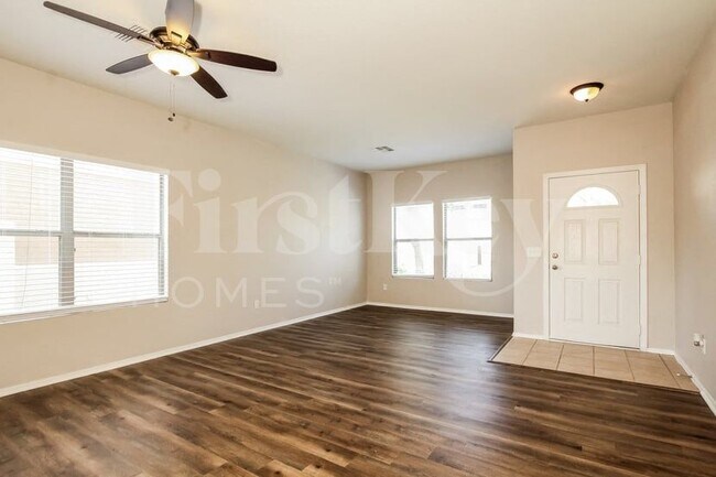 Building Photo - 2127 S Luther