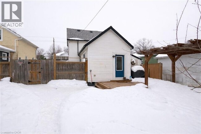 Building Photo - 229 Guelph Ave