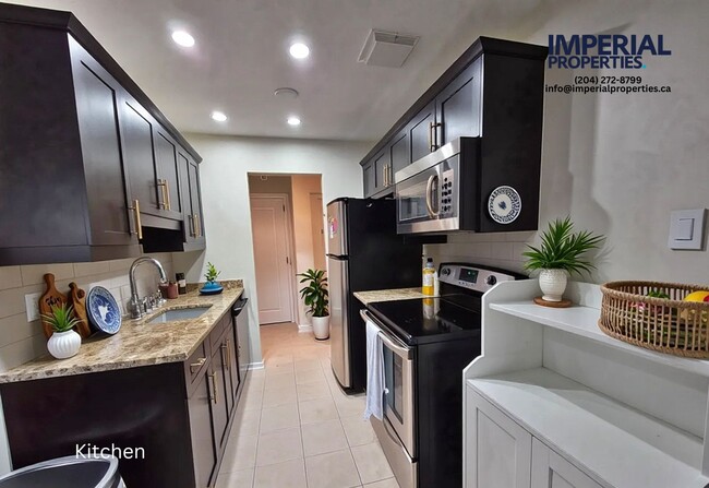 Photo du bâtiment - 1710 Taylor Ave