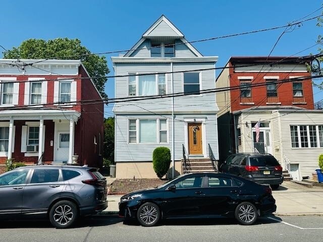 Primary Photo - 11 W 31st St