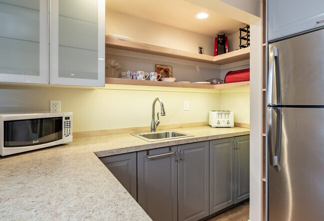 Foto del edificio - 37 Shady Cove Ln