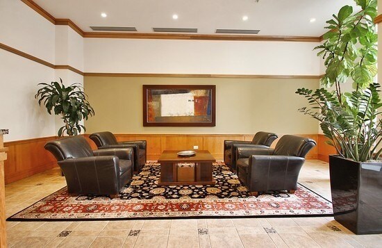 Foto del edificio - 1640 Maple Ave