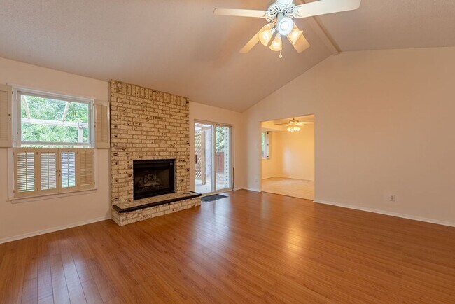 Foto del edificio - Amazing 3 bedroom, 2 bathroom home in Nort...