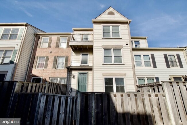 Building Photo - 7517 Belle Grae Dr