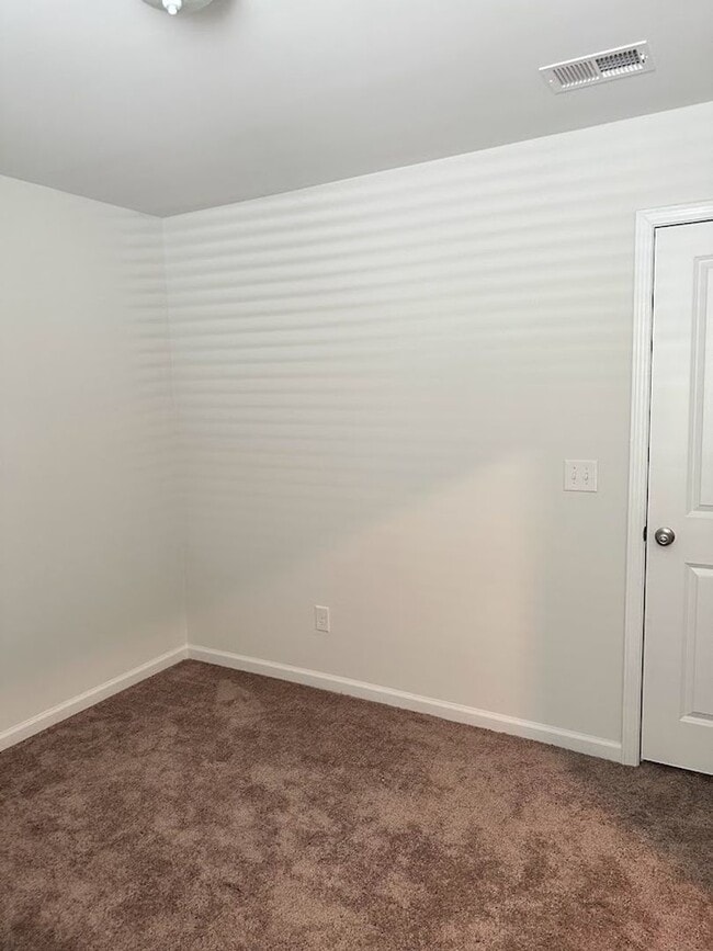 Building Photo - Charming 3BR House in Lexington