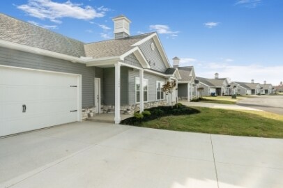 Foto del edificio - 146 Crandall Dr