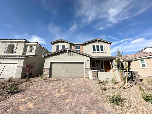 Building Photo - Beautiful BRAND NEW house