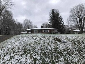 Building Photo - 3415 Teays Valley Road