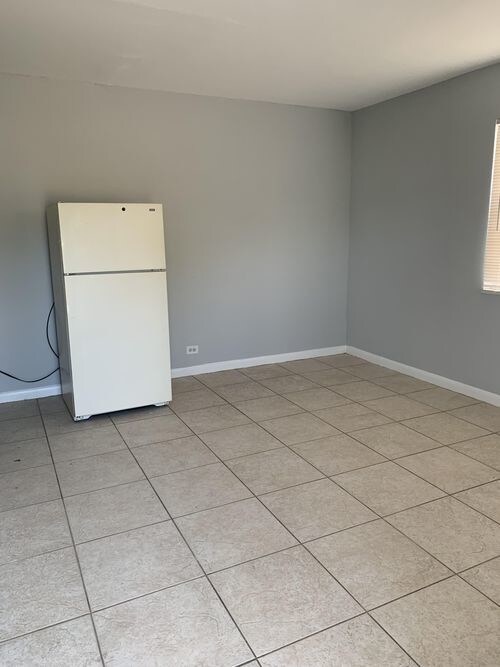 Building Photo - 3300 Broadway Ave