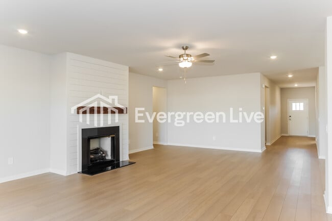 Foto del edificio - 103 Ashby Pond Dr