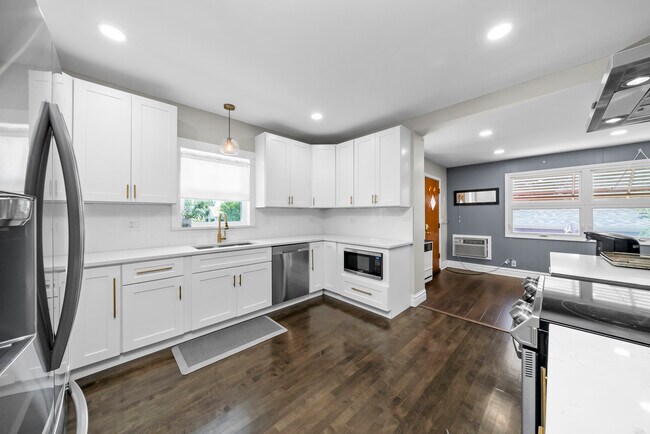 Foto del edificio - 7901 W Elmgrove Dr