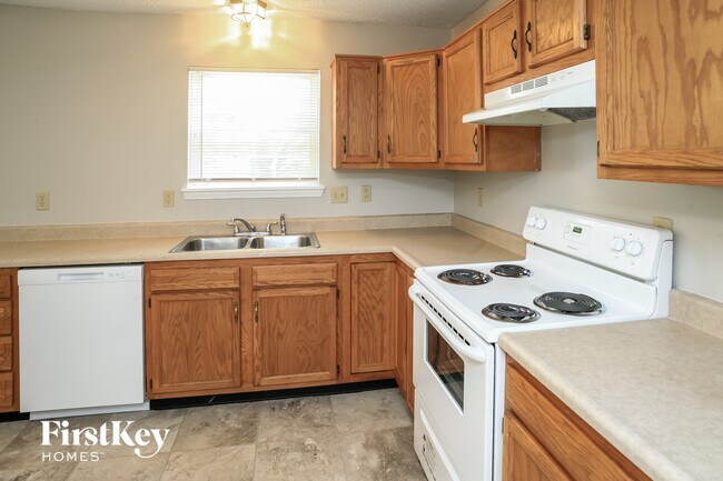 Building Photo - 9017 Lighthorse Dr