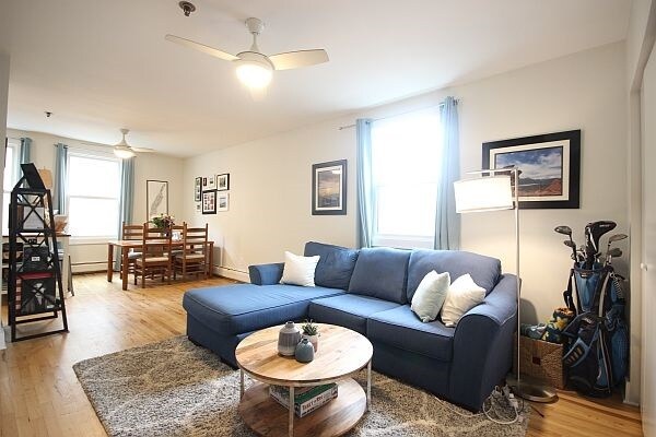 Primary Photo - 393 3rd St
