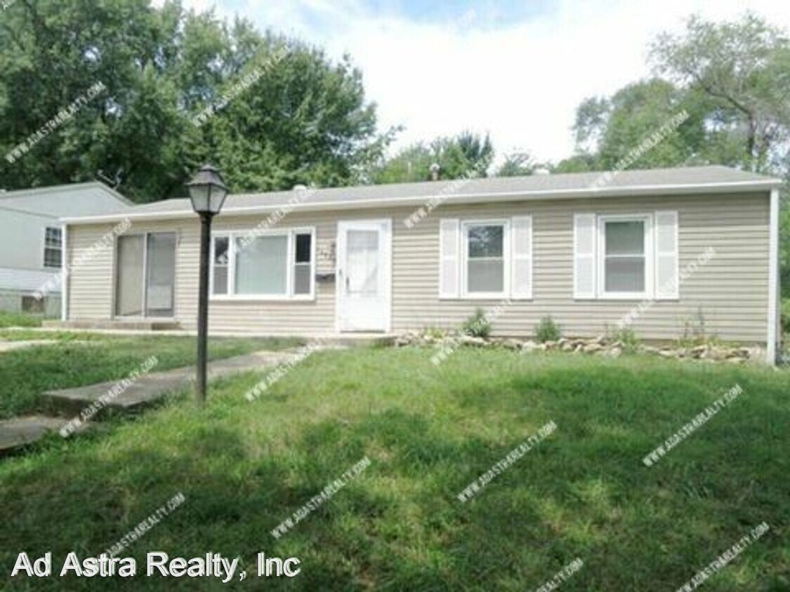 Primary Photo - 3 br, 1 bath House - 14924 Fuller Ave