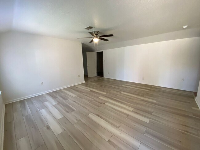 Foto del edificio - 1723 W Matthews Ave