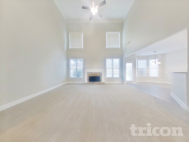 Foto del edificio - 529 Water Birch Way