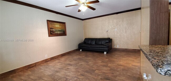 Foto del edificio - 1300 N 17th Ave