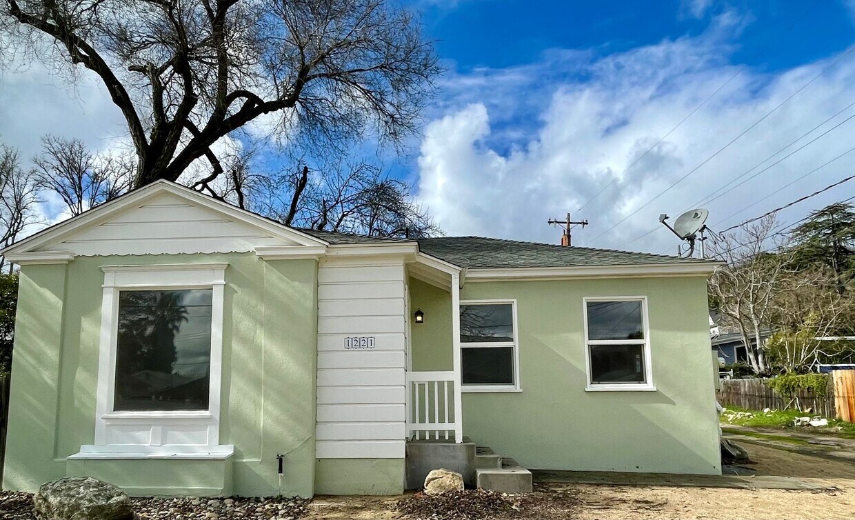 Primary Photo - Single Family Home - Downtown Paso Robles