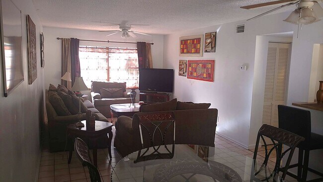 Foto del edificio - Spacious 2 Bedroom 2 Bathroom Condo