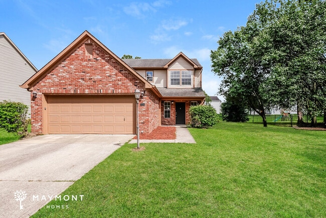 Building Photo - 5639 Oakcrest Dr
