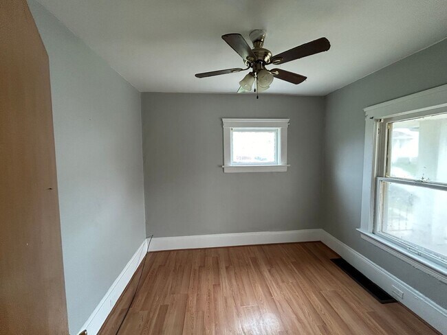 Foto del edificio - 3568 W 63rd St