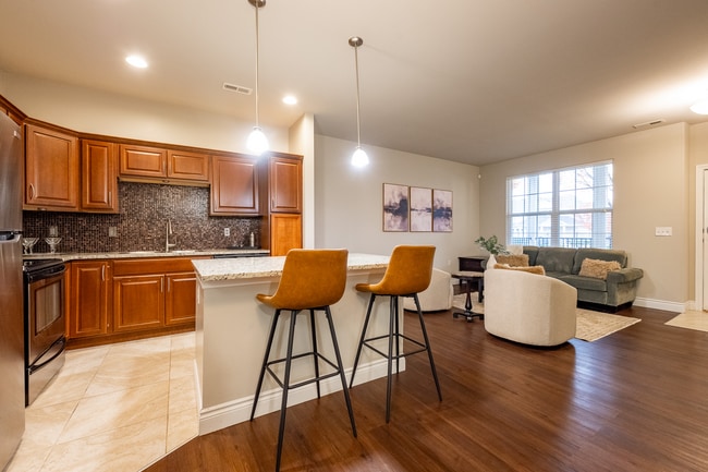 Building Photo - Central Park Apartments