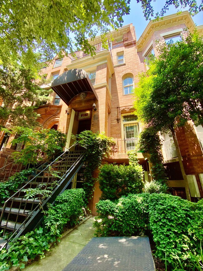 Foto del edificio - 1817 Kalorama Rd NW