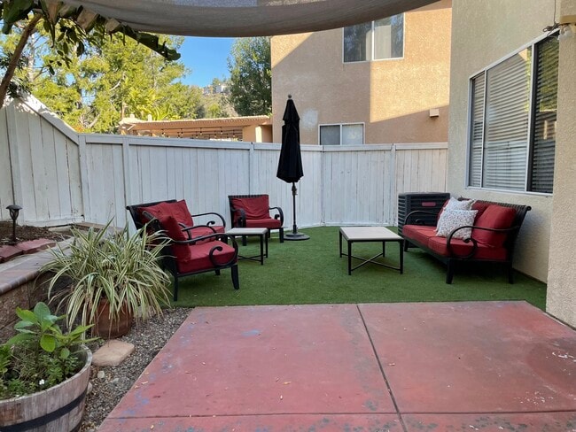 Building Photo - 5749 E Pinyon Pine Dr