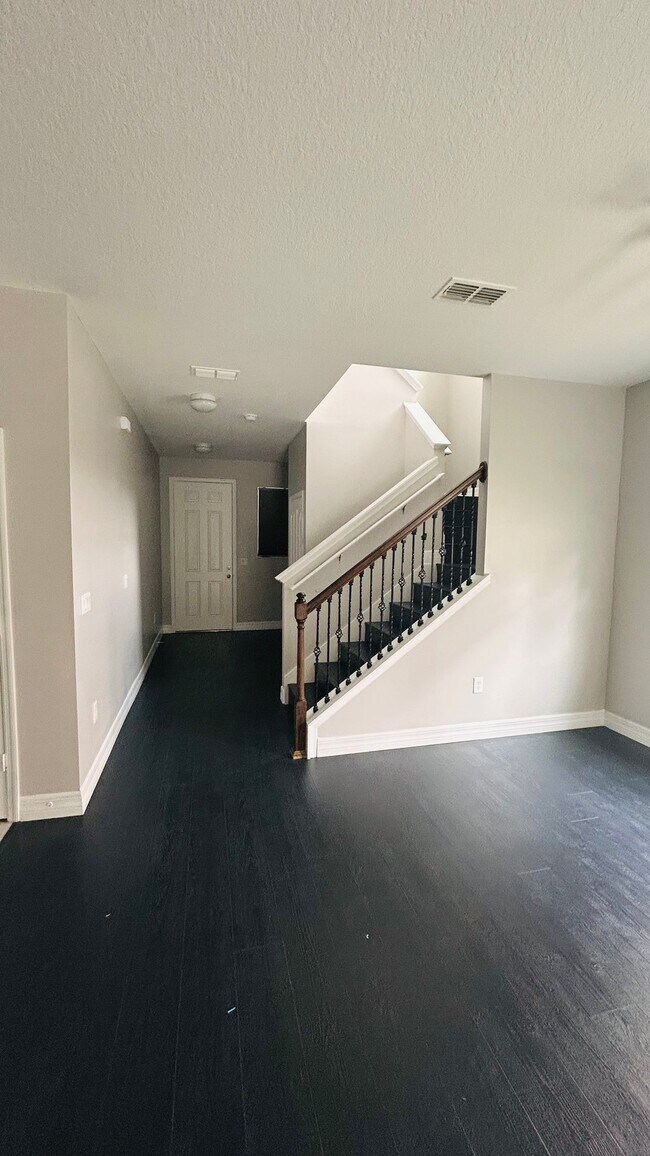 Foto del edificio - 1617 Sapphire Star Dr