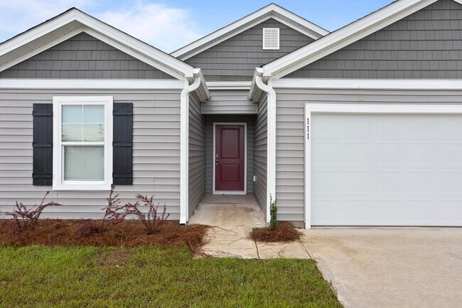 Foto del edificio - House Available in July!