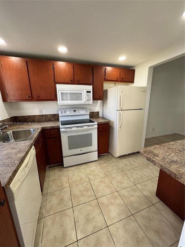Primary Photo - 1701 NW 46th Ave