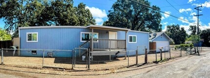 Building Photo - 3776 Laddell Ave