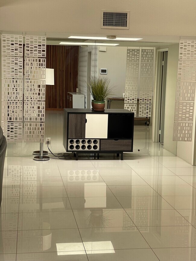 Foto del edificio - 2011 Normandy Ct