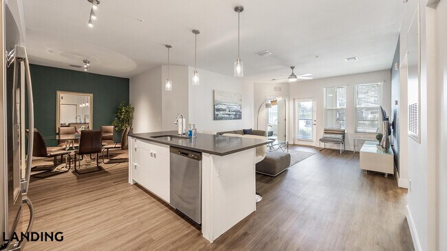 Foto del edificio - 4950 W Prescott St