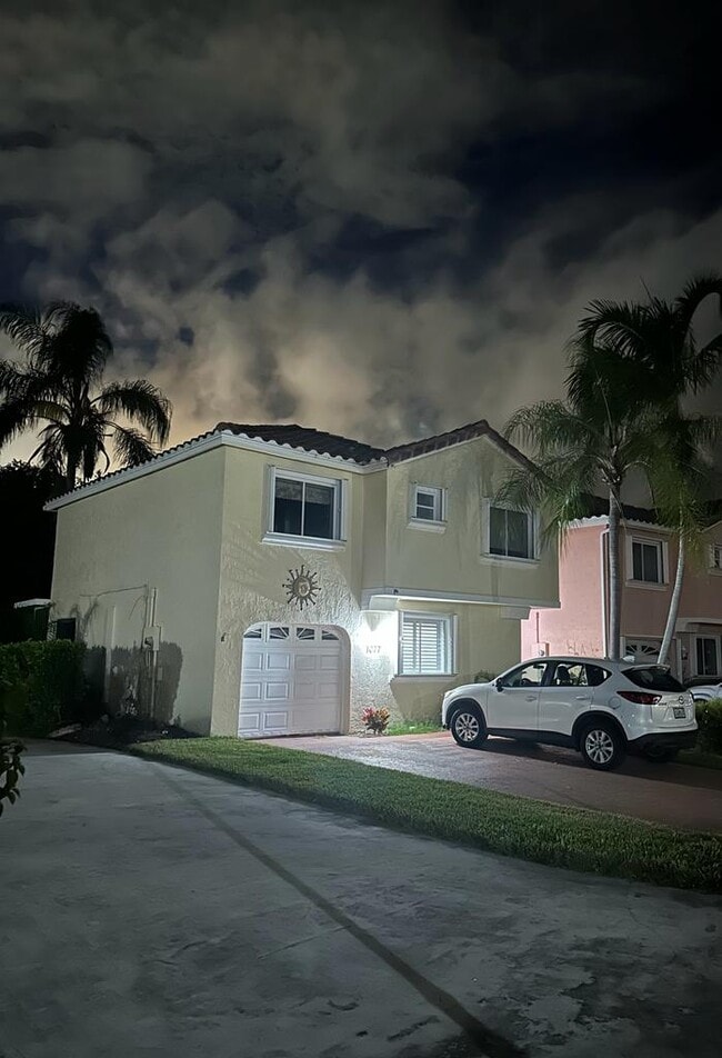 Photo - 1077 SE 6th Ave House