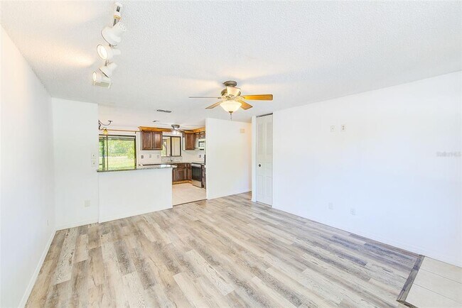 Building Photo - 621 Timber Bay Cir E
