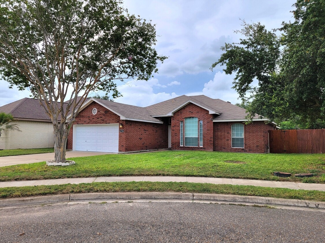 Foto principal - 2704 Amherst Ave