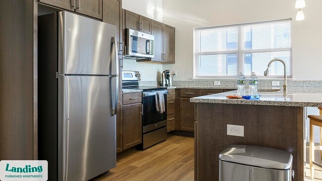 Building Photo - 9906 Runway Dr