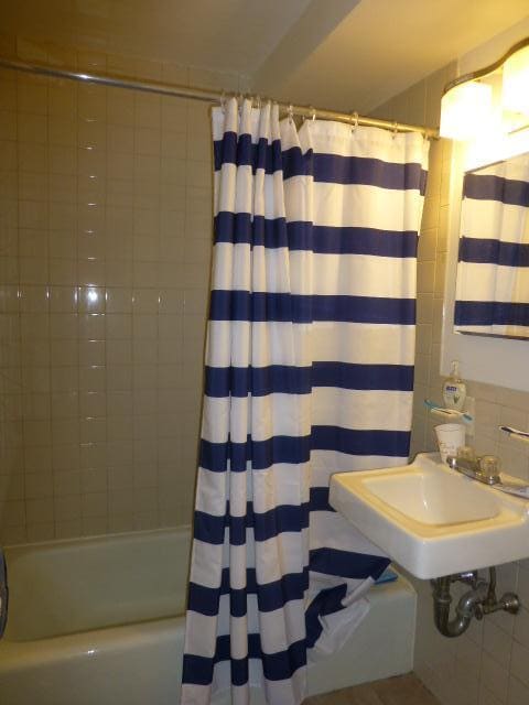 Building Photo - 14 Murdock St