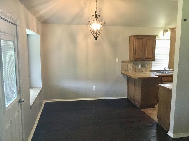 Foto del edificio - 3 br, 2 bath House - 213 Chanda Lane