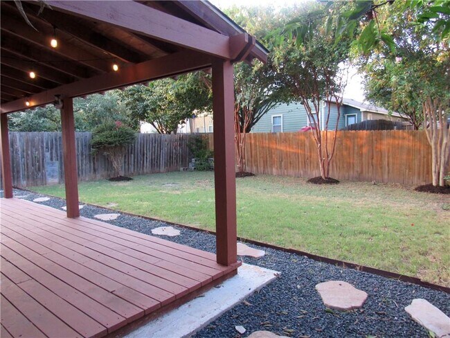 Building Photo - 7424 Aspen Brook Dr