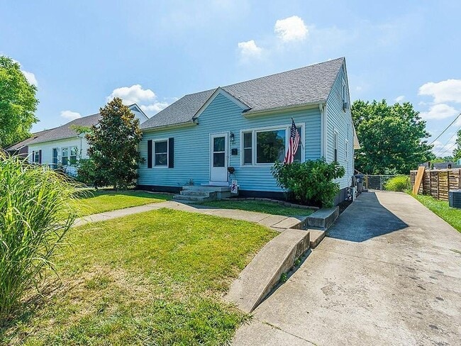 Photo - 854 Carneal Road House