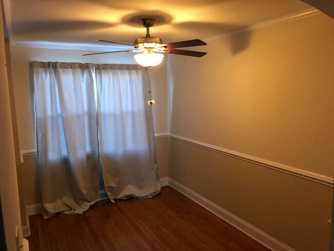 Foto del edificio - *COMING SOON* Beautiful, Spacious Townhome...