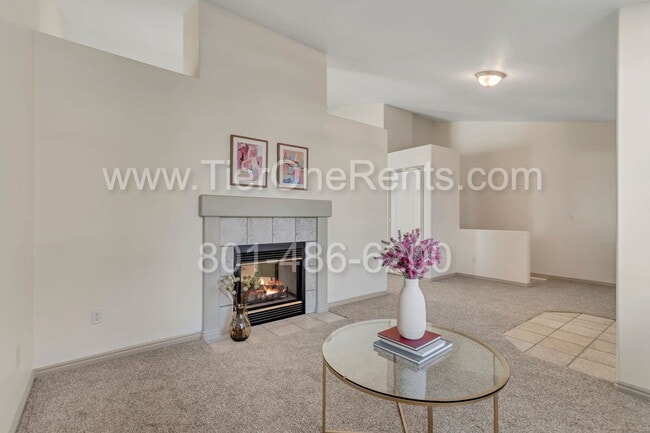 Building Photo - This property offers a NO DEPOSIT option available wit Obligo!